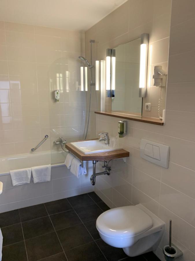 Eisberg Hotel Schwanen Lahr  Eksteriør billede